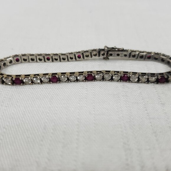 Gorgeous Red Stone & Crystal Silver 925 Tennis Bracelet  7" 14 Grams - Picture 2 of 13